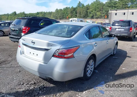 2015 Nissan Altima 2.5 S из США, поврежденный, VIN 1N4AL3AP0FC461897